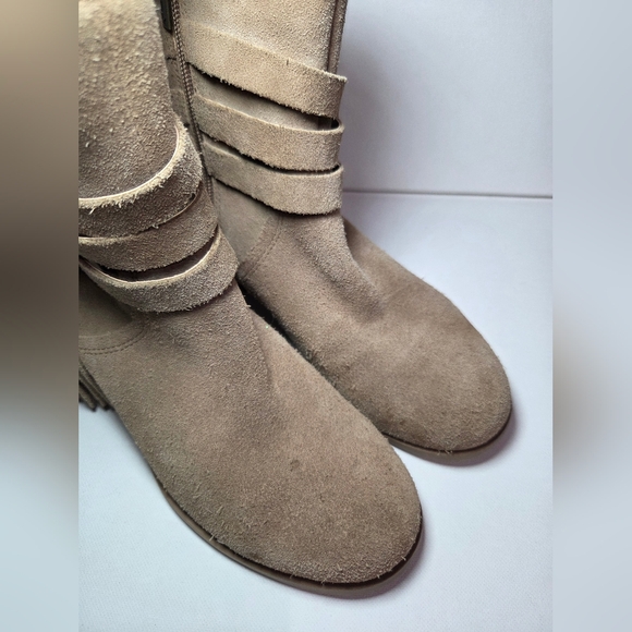 Koolaburra by UGG Kenz Western Tan Suede Tassel Booties Women's Size 7.5 - Picture 8 of 14